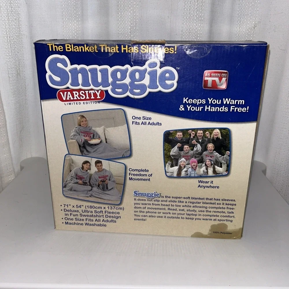 NIB Adult Ultra Soft Fleece GRAY VARSITY SNUGGIE POCKETS   One Size Fits All